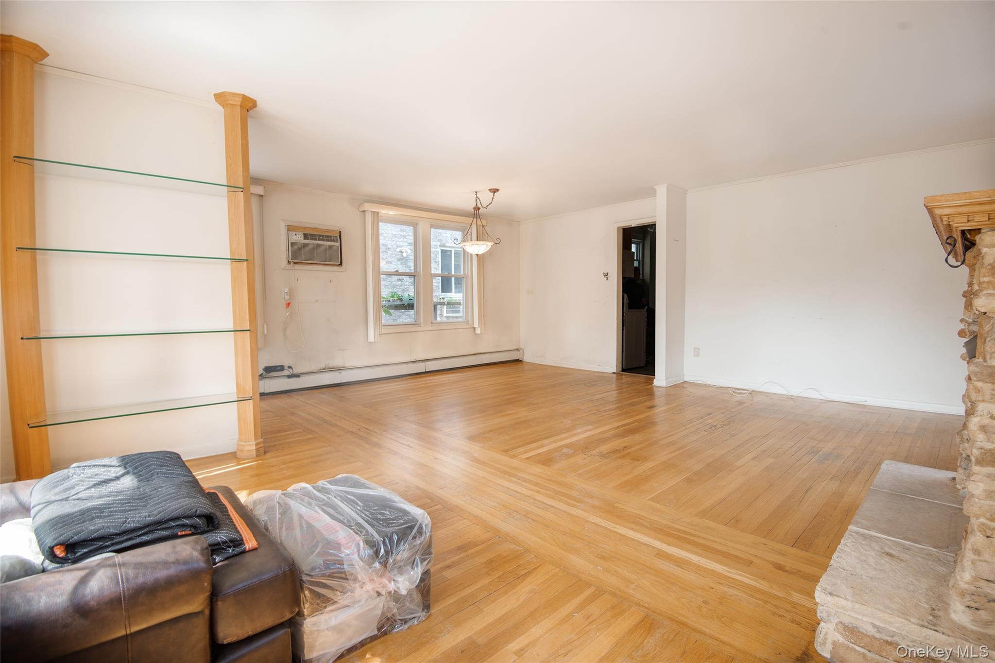 916 Hollywood Avenue – For Sale photo 6