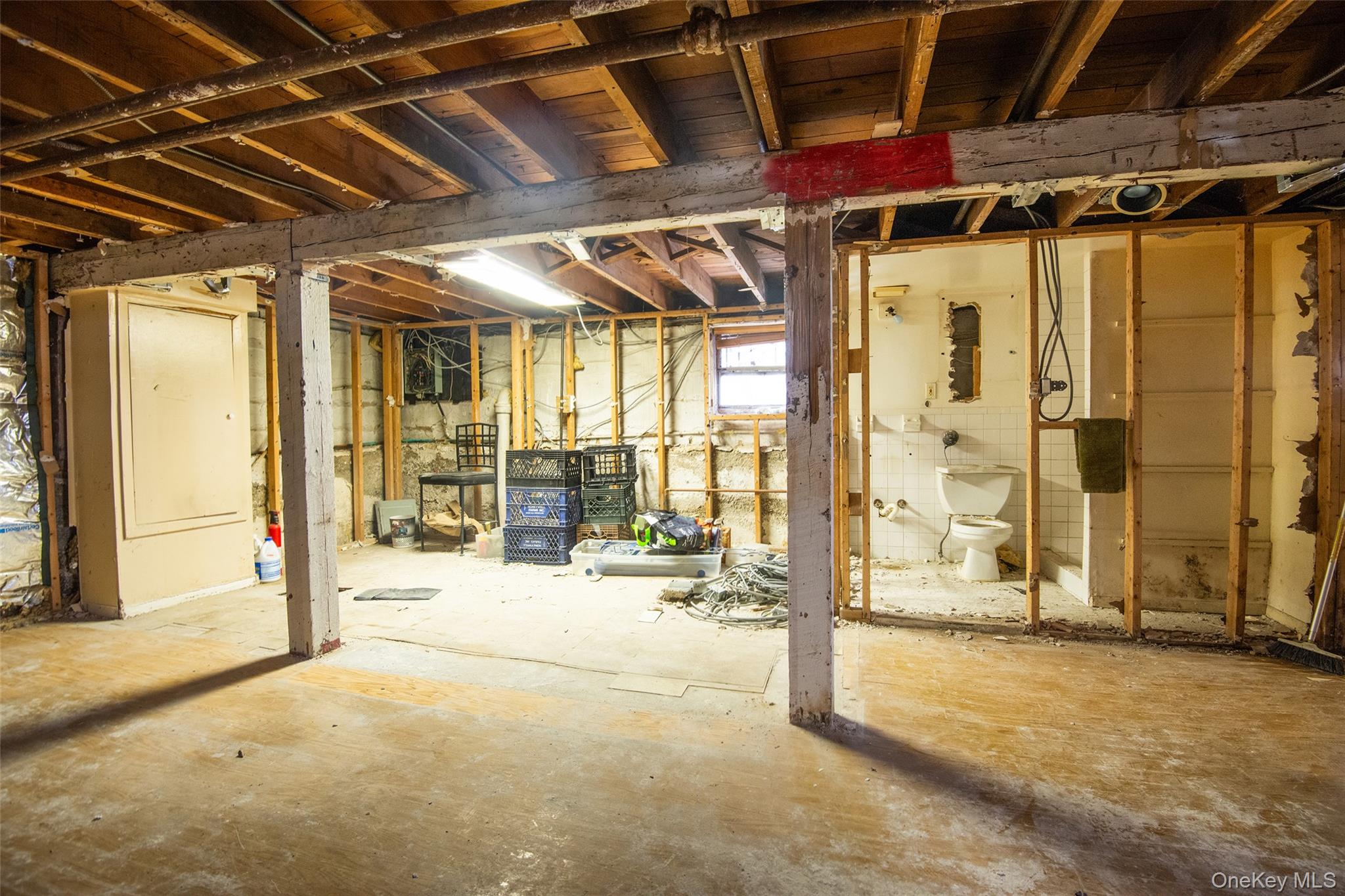 916 Hollywood Avenue – For Sale photo 18
