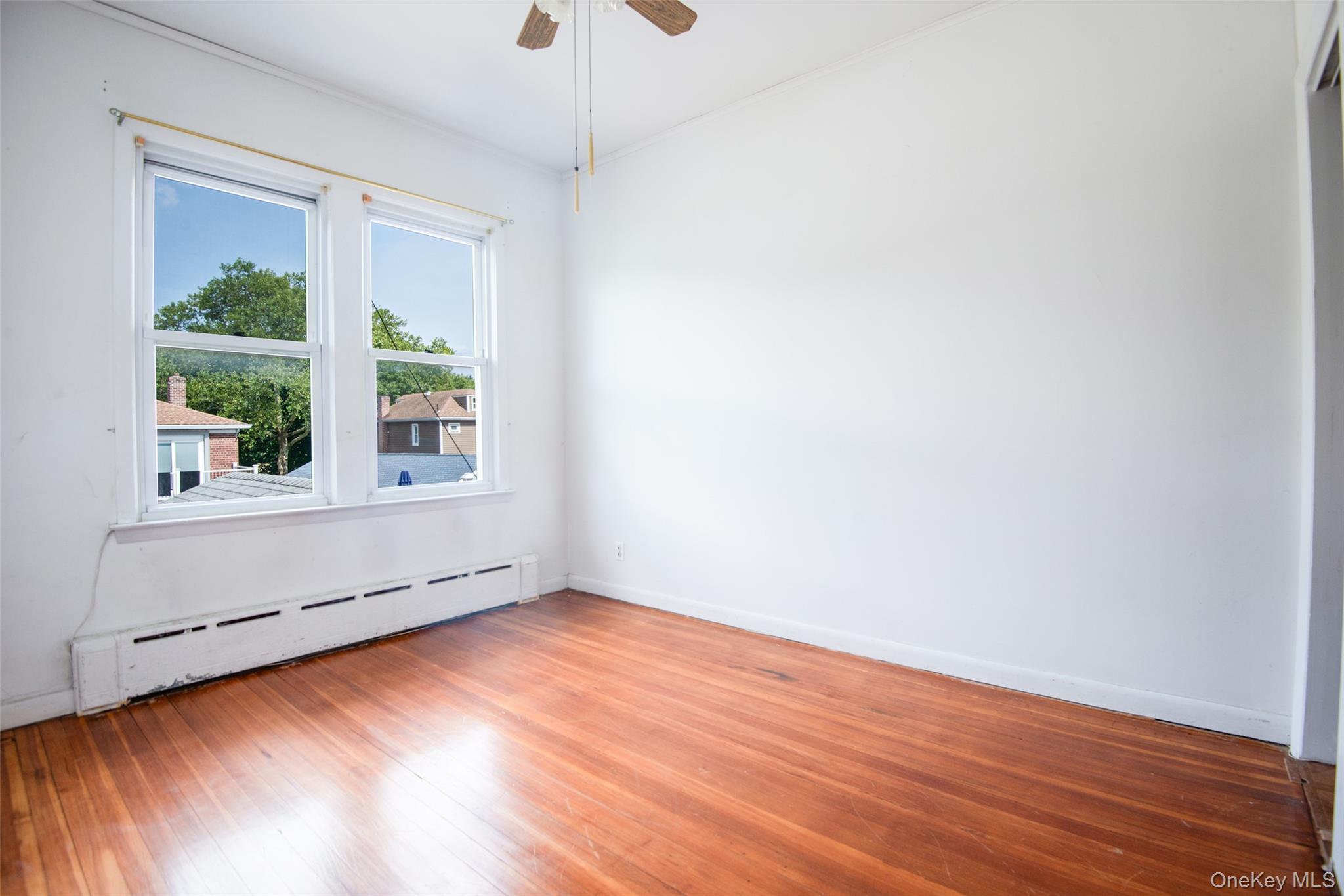 916 Hollywood Avenue – For Sale photo 8