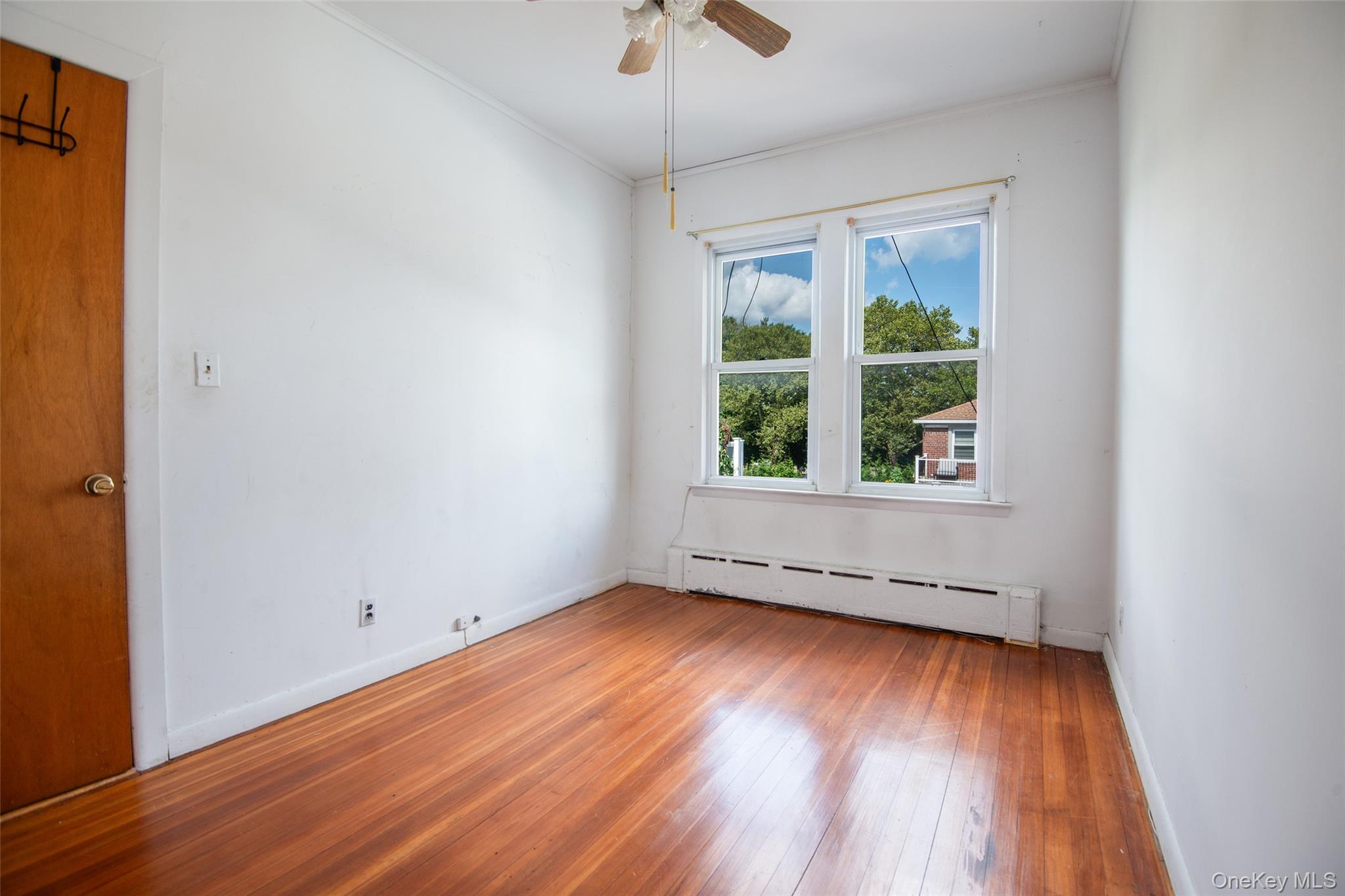 916 Hollywood Avenue – For Sale photo 9