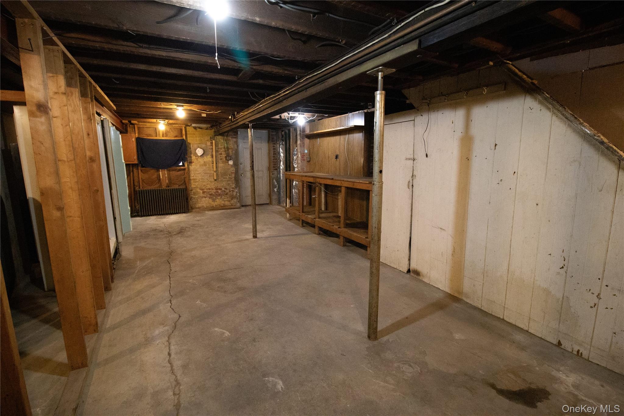 32 Hasbrouck Street – For Sale photo 35
