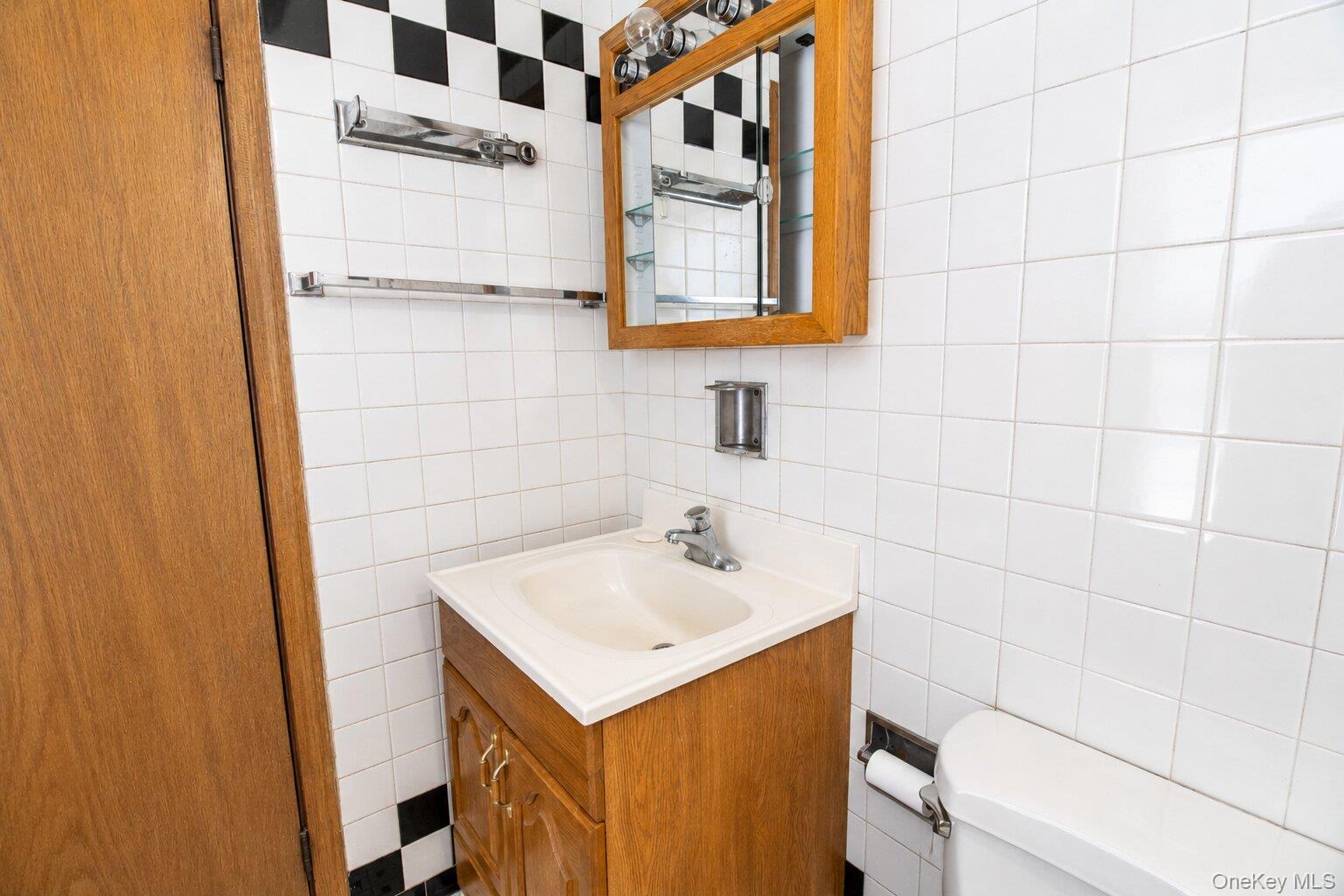 32 Hasbrouck Street – For Sale photo 33