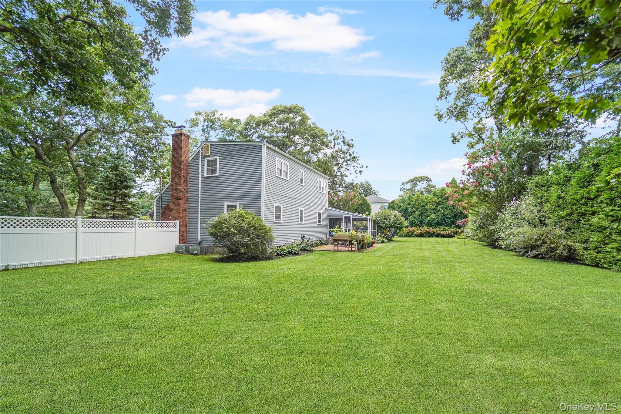 10 Tall Oak Lane – For Sale photo 16