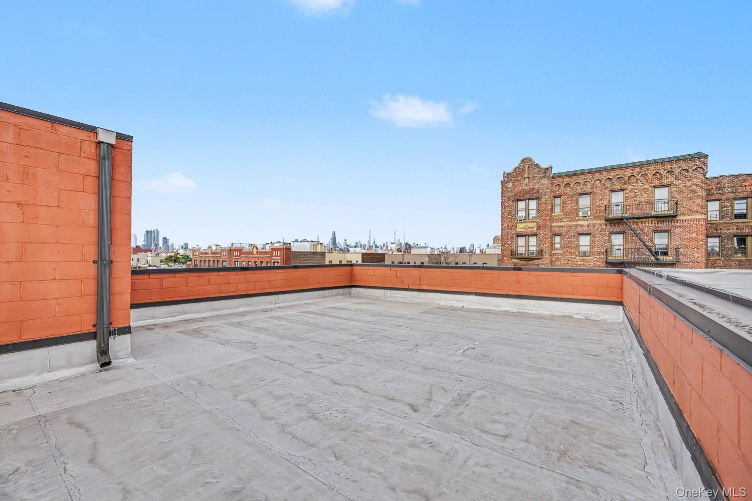 35th Street – For Sale photo 18
