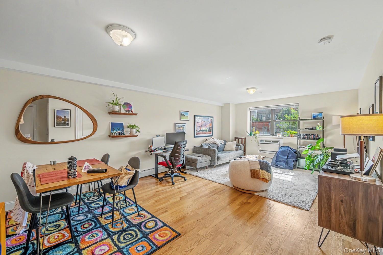 35th Street – For Sale photo 3