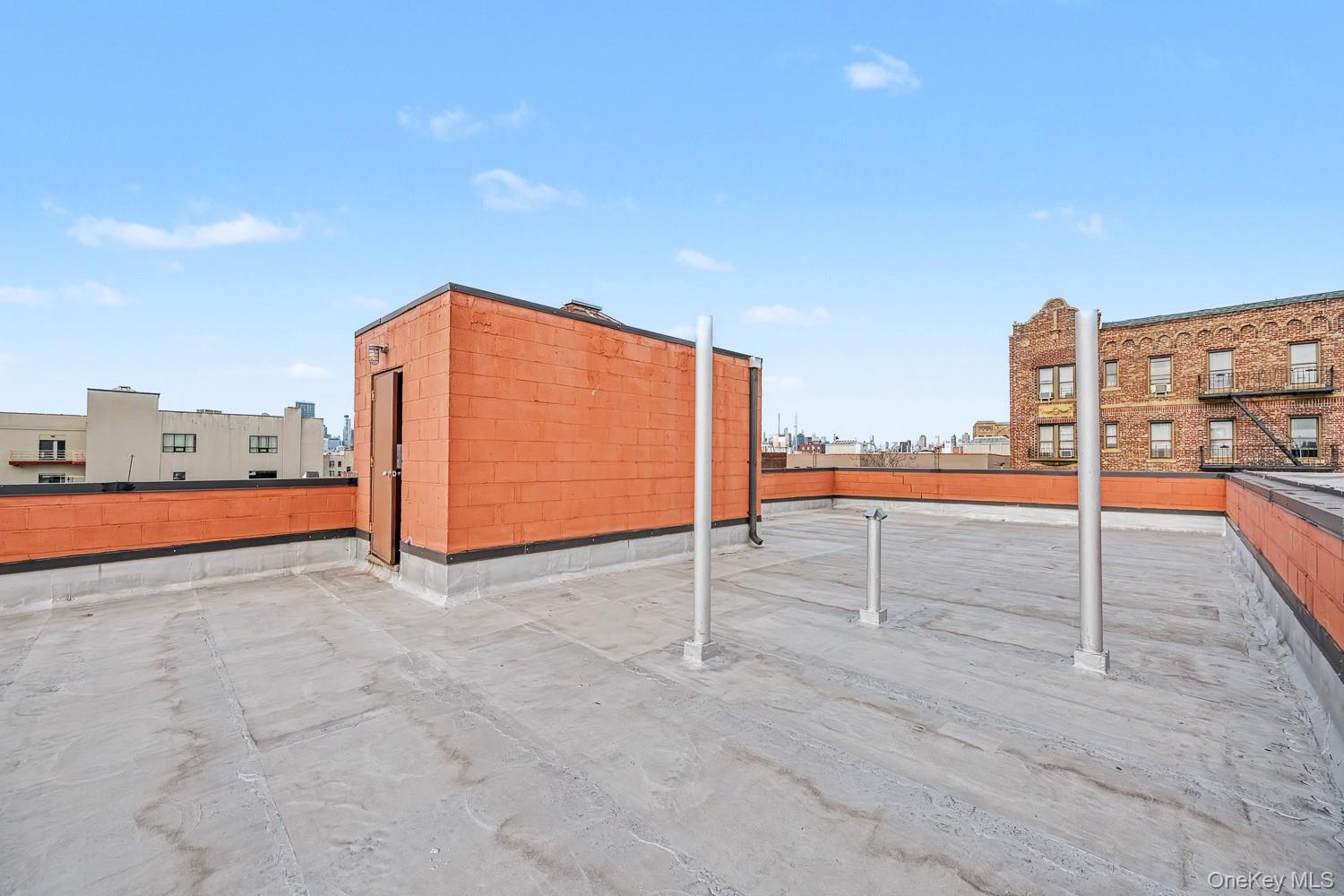 35th Street – For Sale photo 17