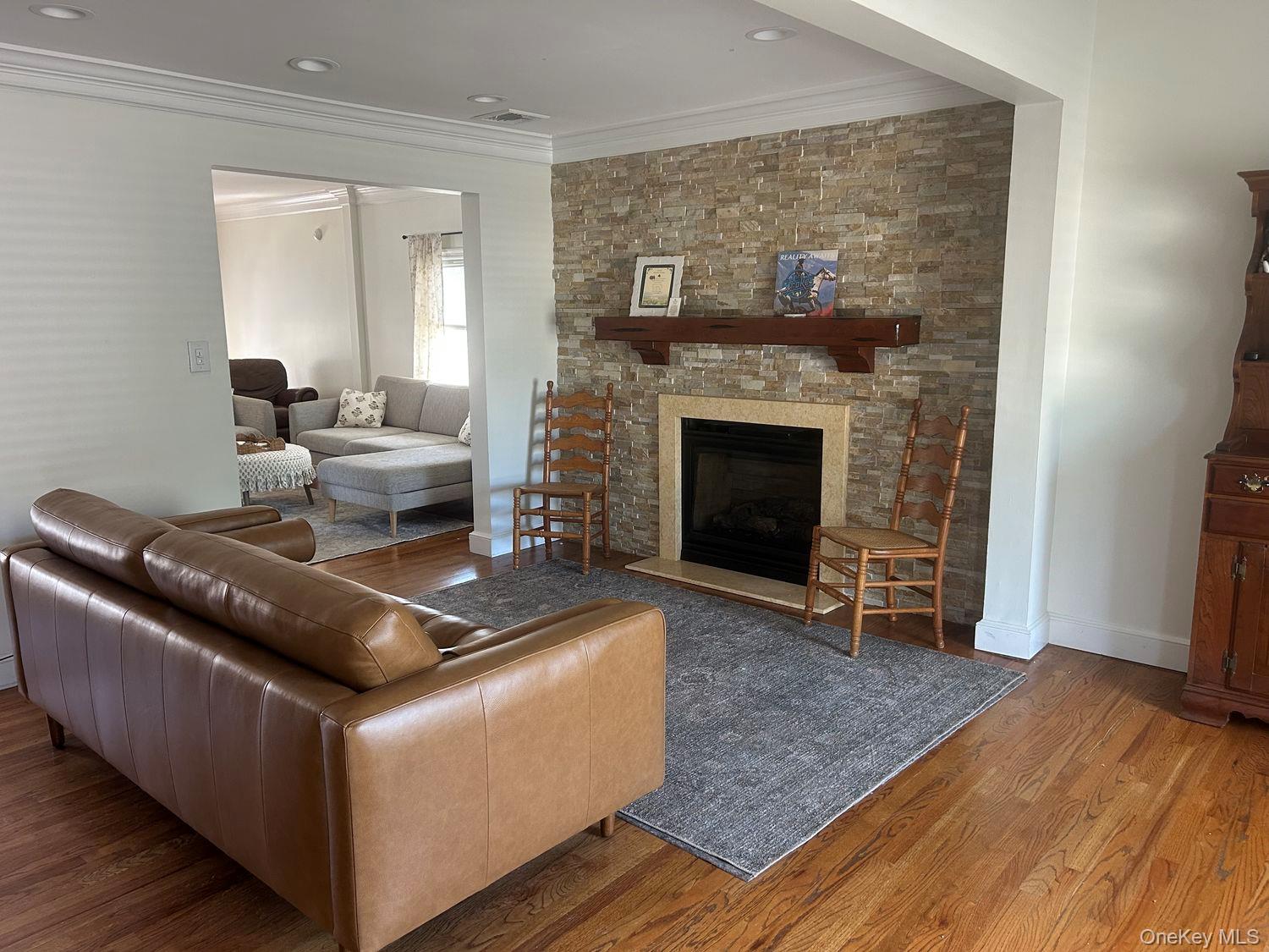 607 Nassau Street – For Rent photo 15