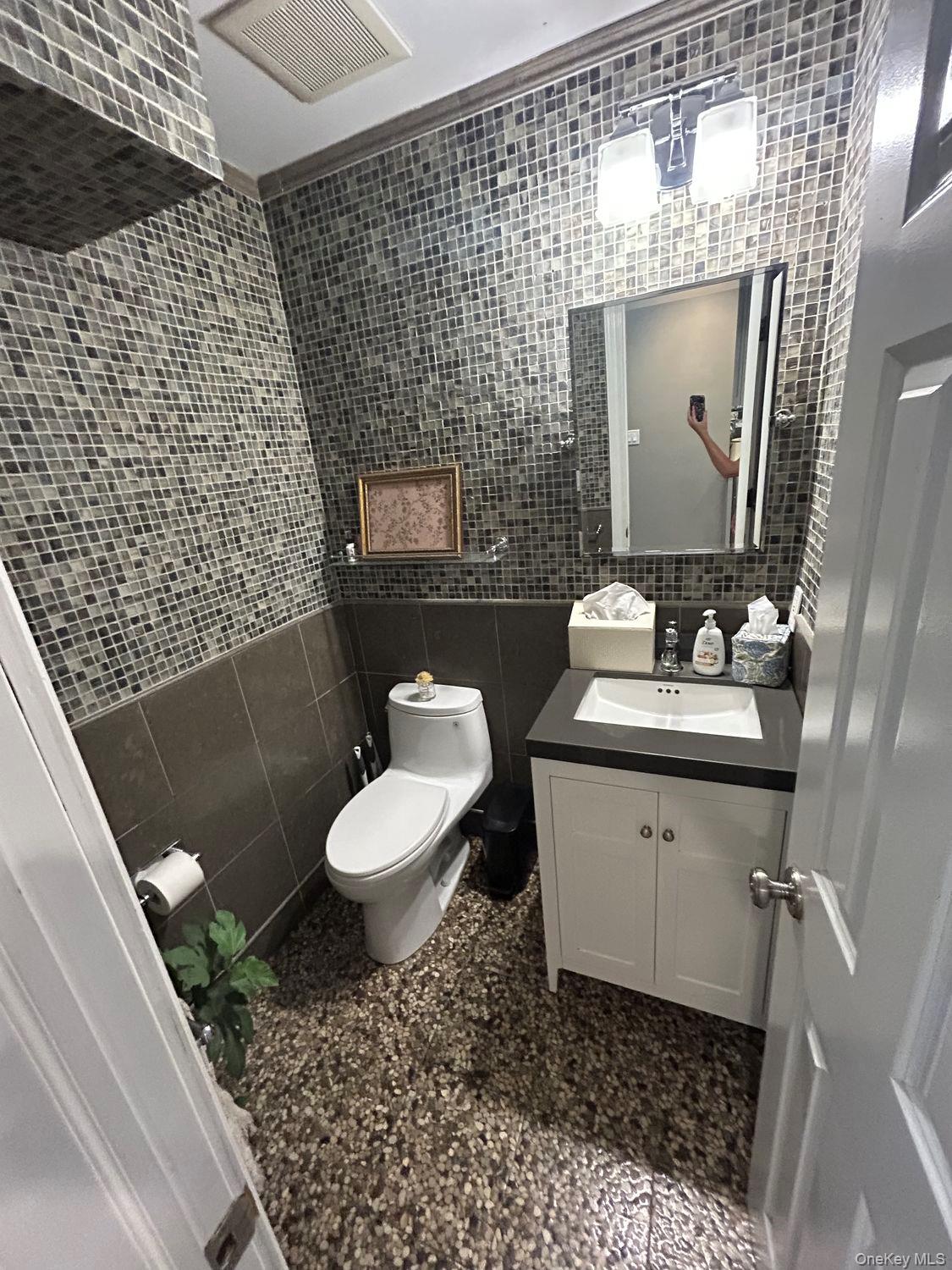 607 Nassau Street – For Rent photo 42