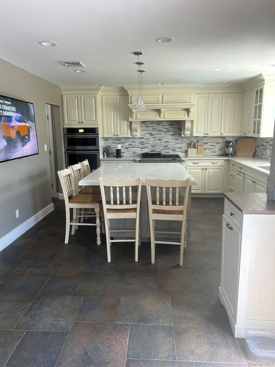607 Nassau Street – For Rent photo 24