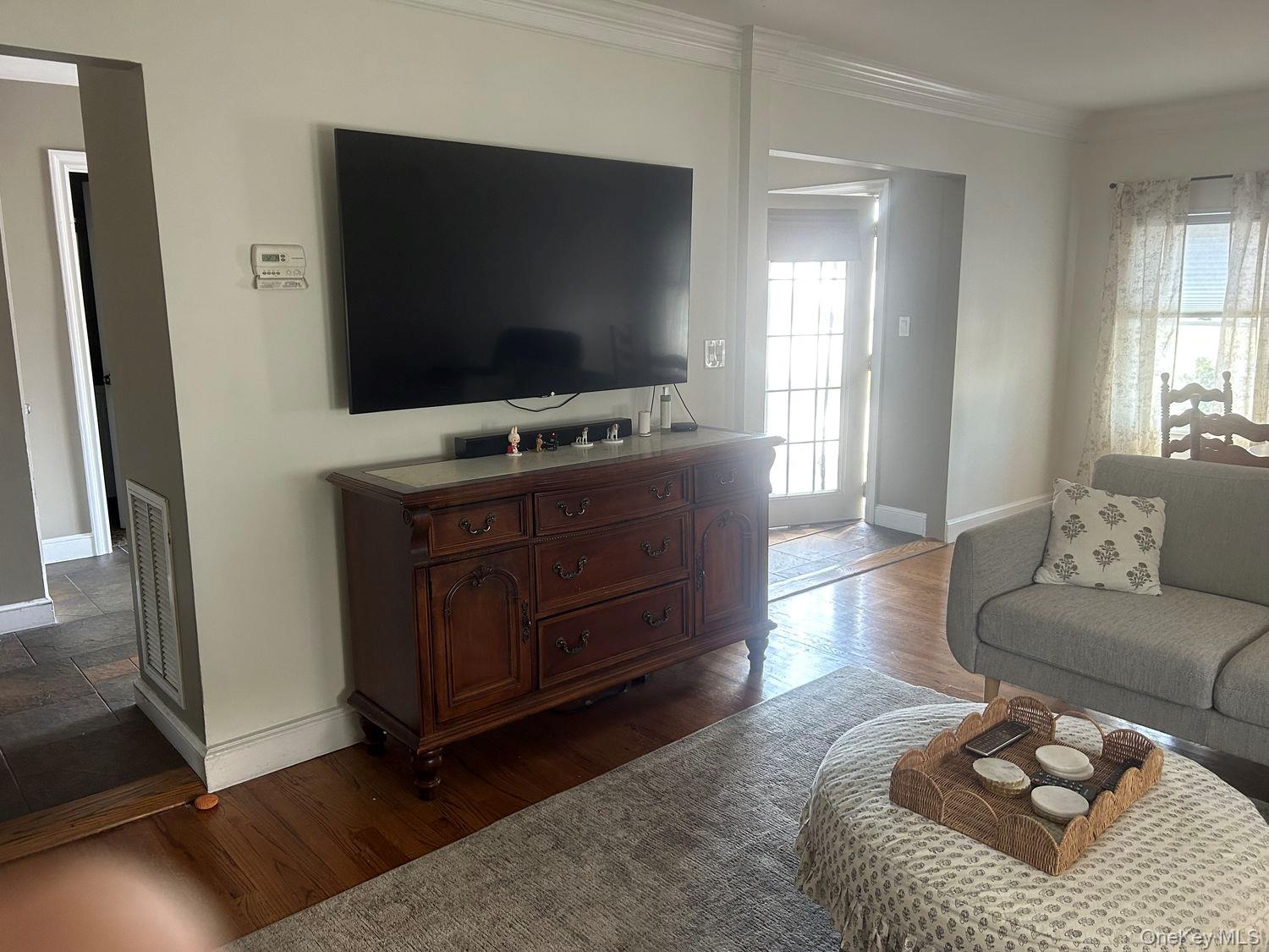 607 Nassau Street – For Rent photo 6