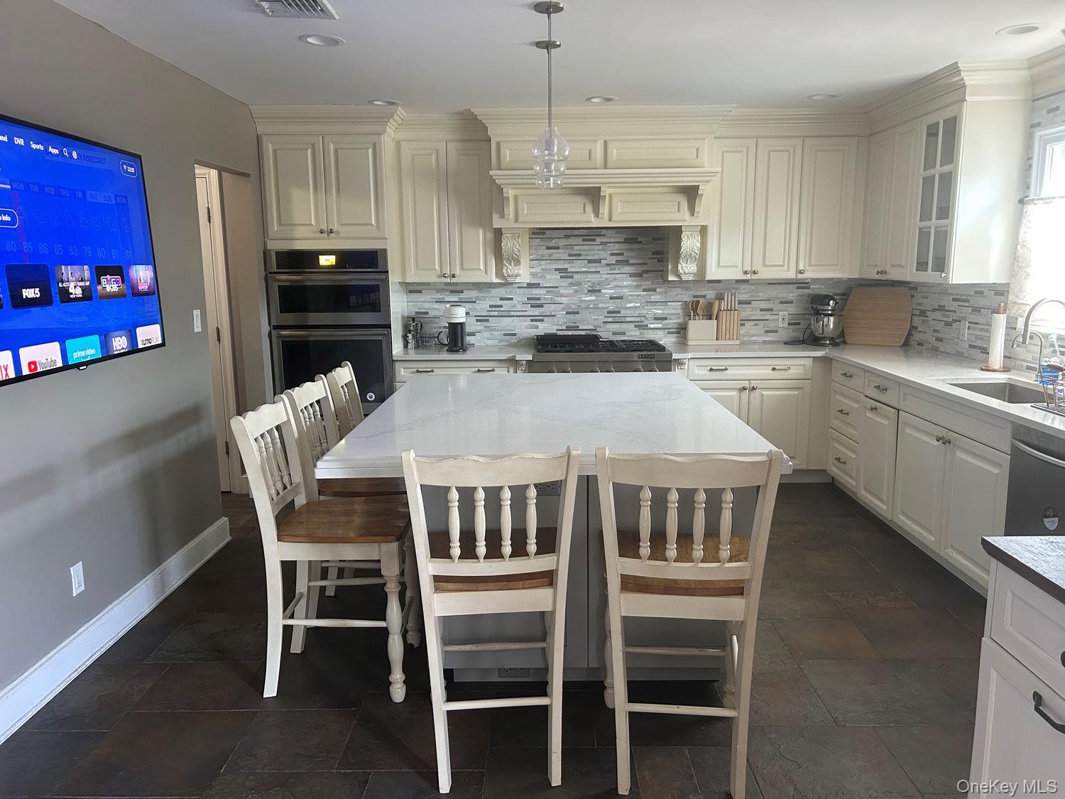 607 Nassau Street – For Rent photo 19