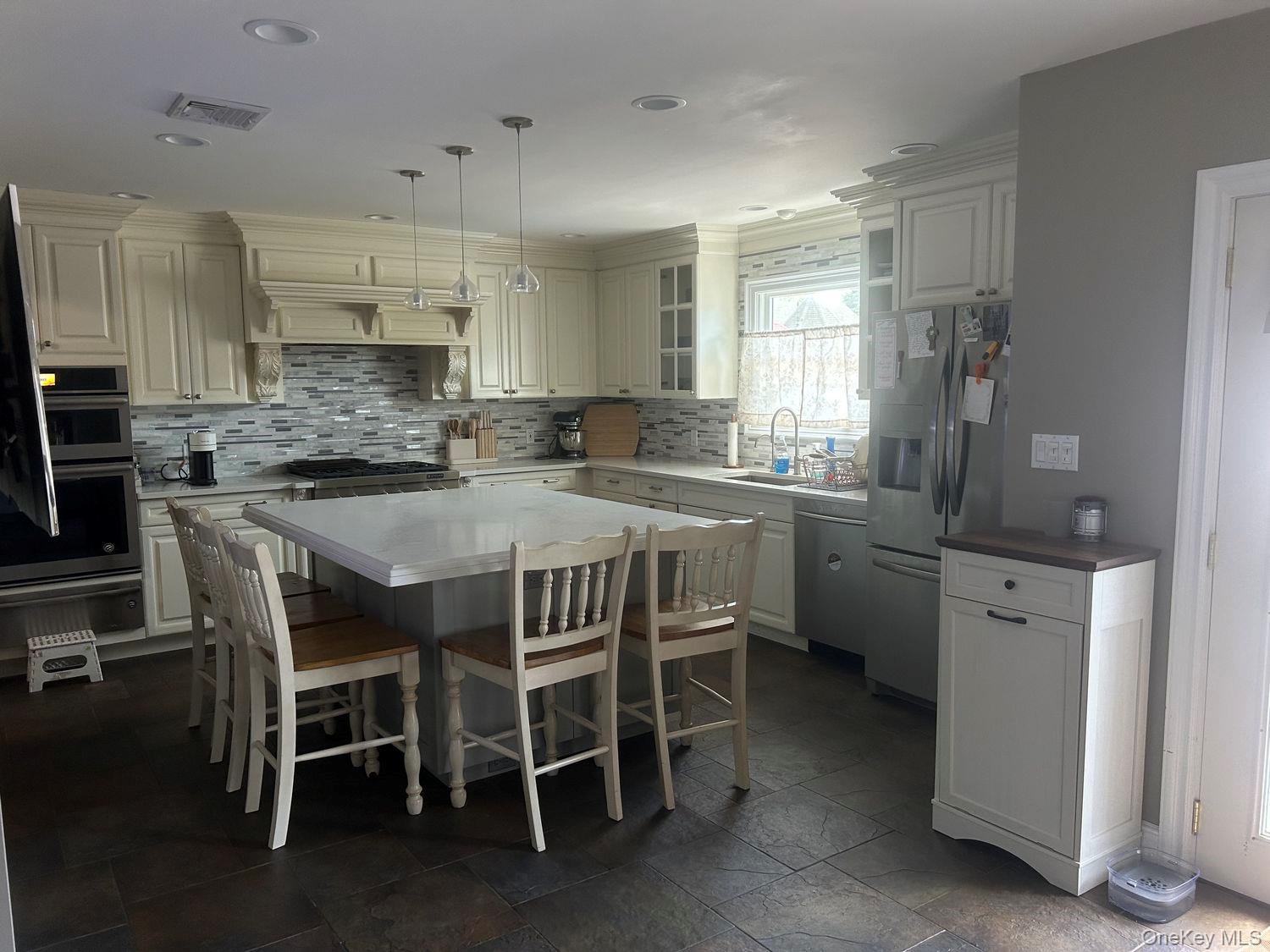 607 Nassau Street – For Rent photo 17
