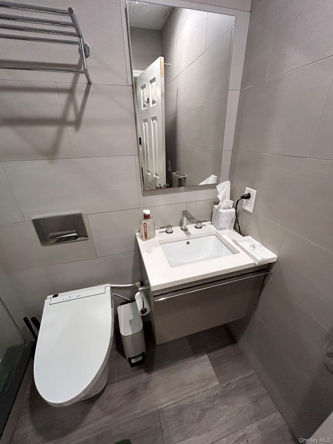 607 Nassau Street – For Rent photo 33