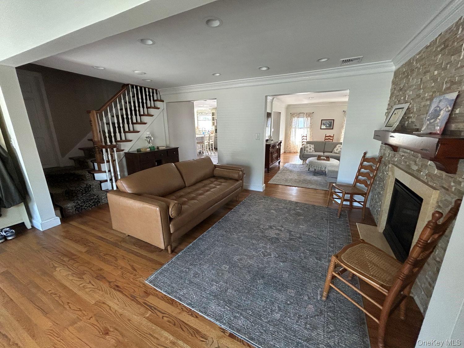 607 Nassau Street – For Rent photo 13