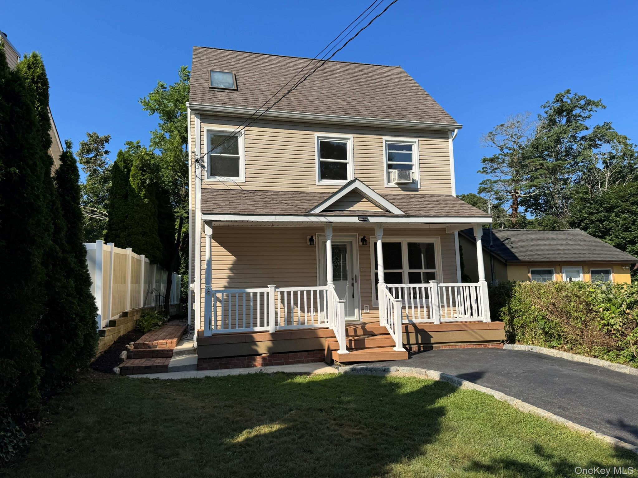 98 Magnolia Drive – For Sale