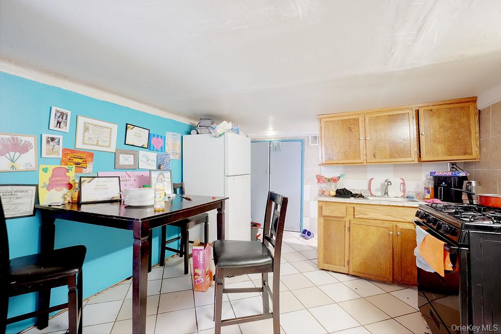 437 Moffitt Boulevard – For Sale photo 12