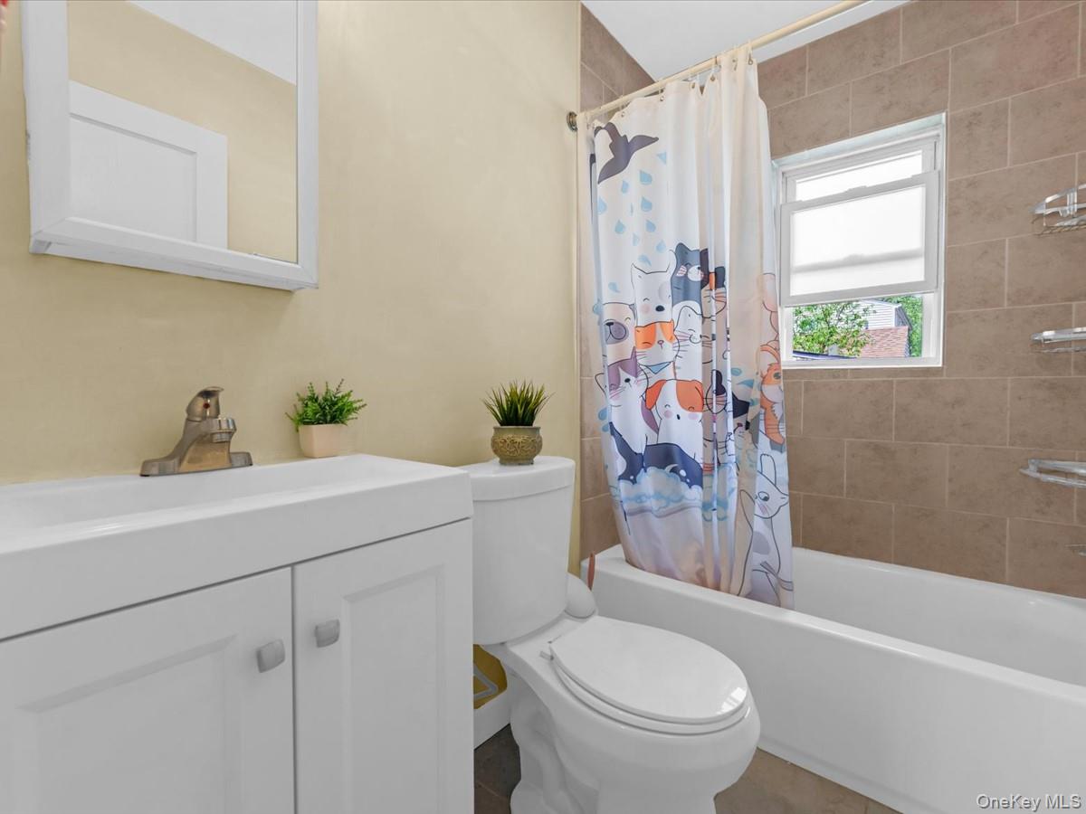 35 79th Avenue – For Sale photo 8