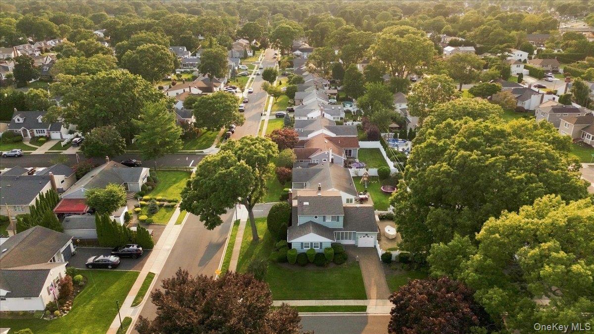 1426 Meadow Lane – For Sale