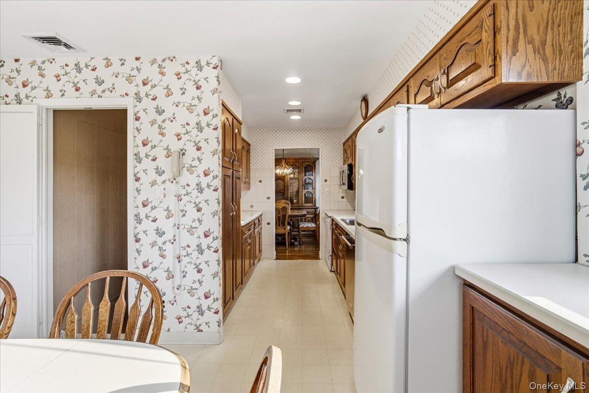 1426 Meadow Lane – For Sale photo 27
