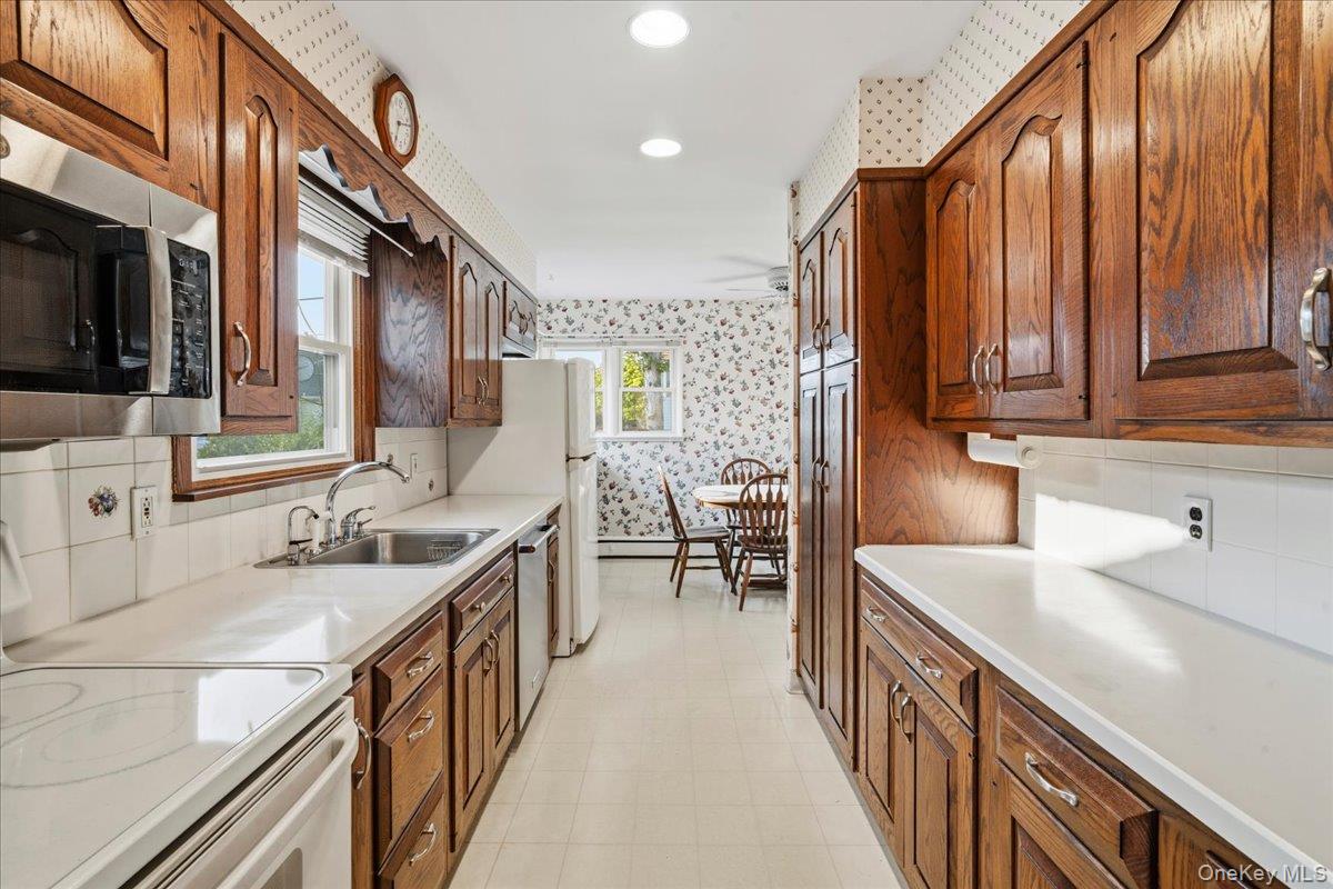 1426 Meadow Lane – For Sale photo 29