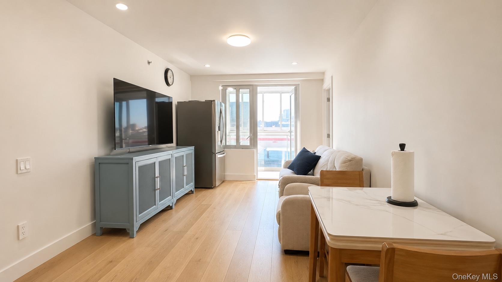 131-19 Flower Ave, Unit 4C photo 3
