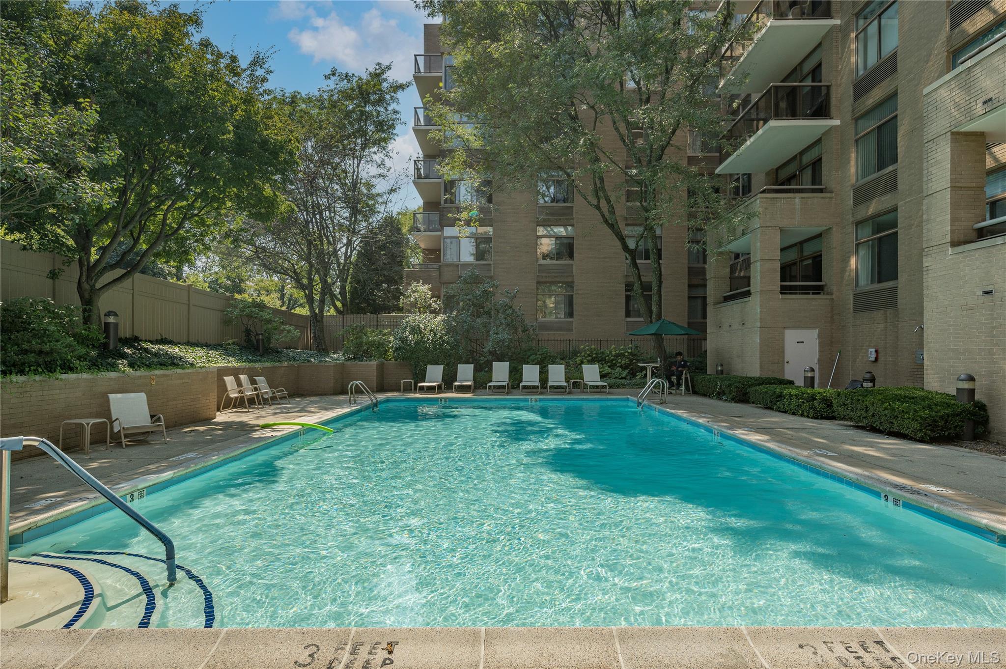 35 N Chatsworth Avenue, Unit 6E photo 24