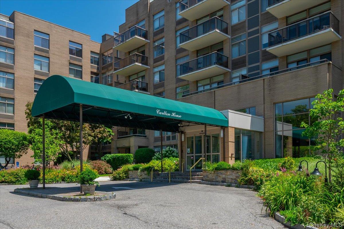 35 N Chatsworth Avenue, Unit 6E photo 4