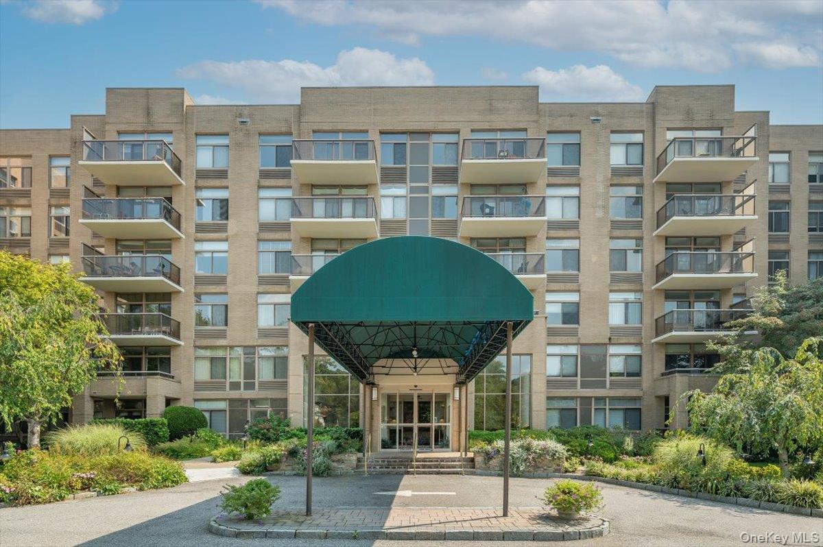 35 N Chatsworth Avenue, Unit 6E