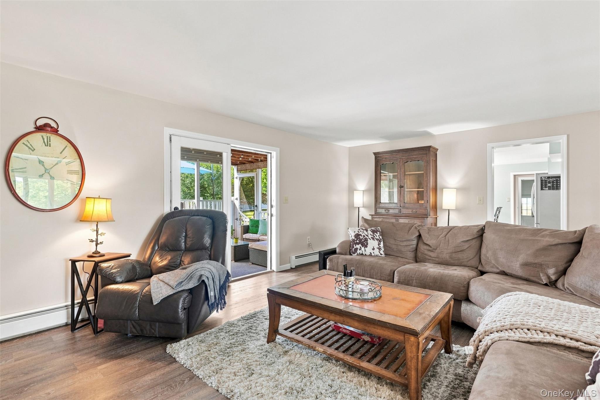 18 English Way – For Sale photo 15