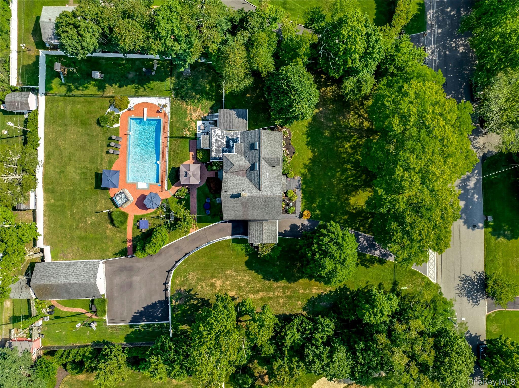 75 S Penataquit Avenue – For Sale photo 46