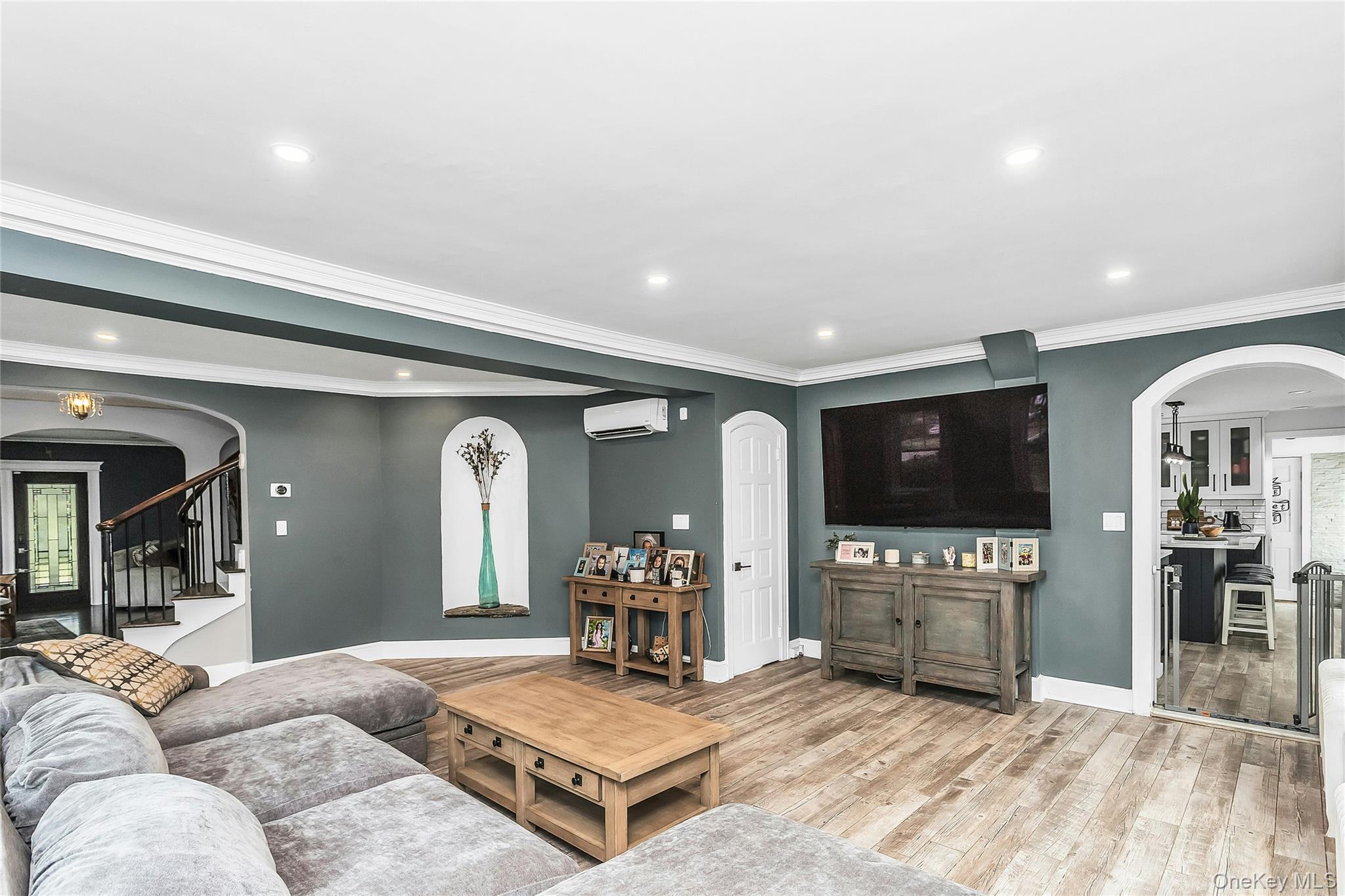 75 S Penataquit Avenue – For Sale photo 18