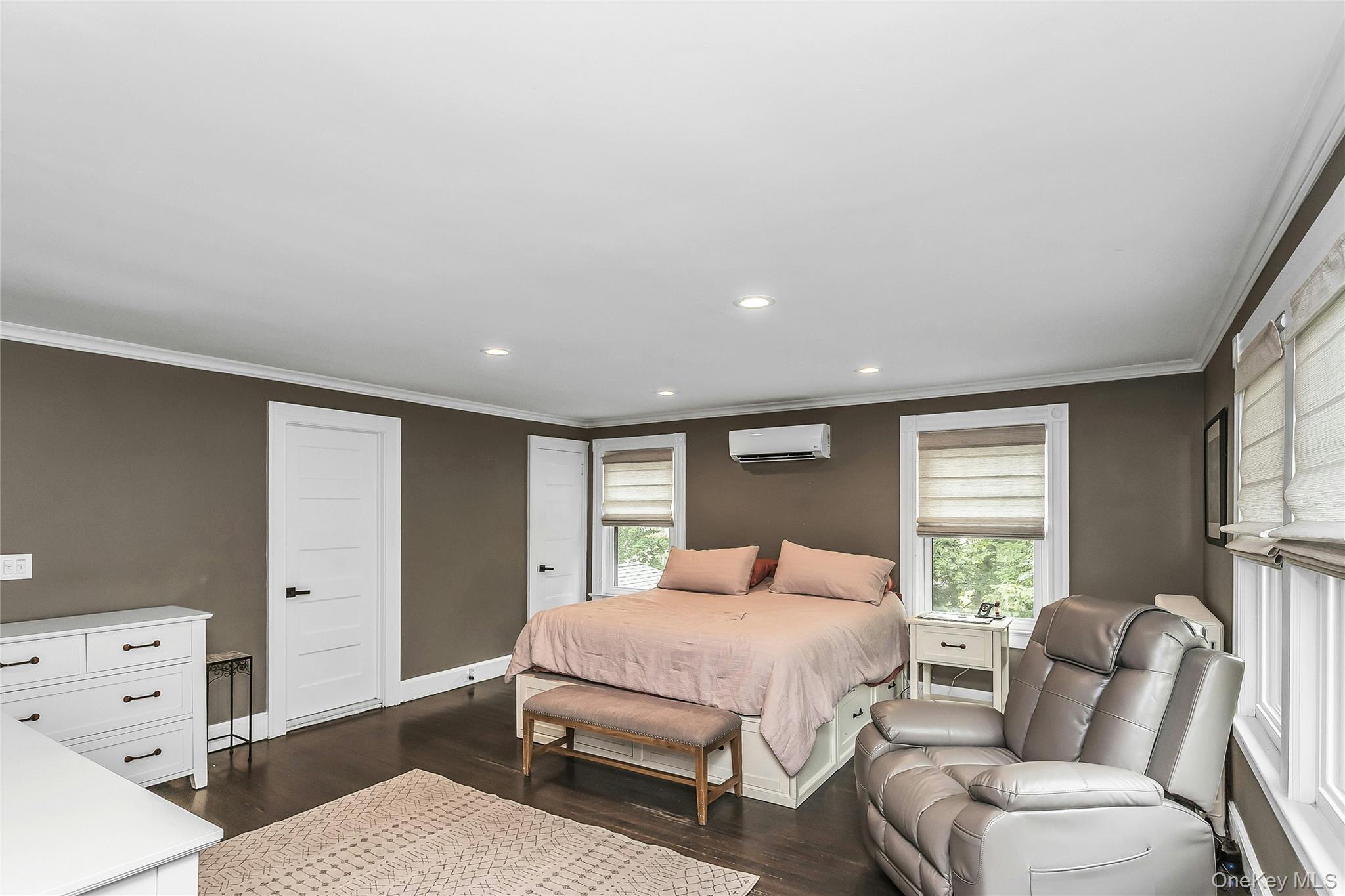 75 S Penataquit Avenue – For Sale photo 23