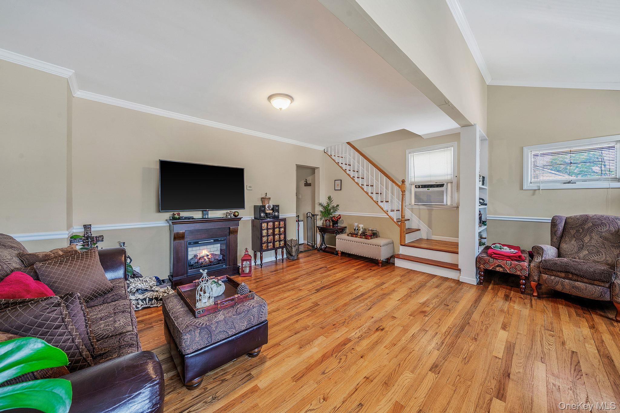 426 Midwood Avenue – For Sale photo 13