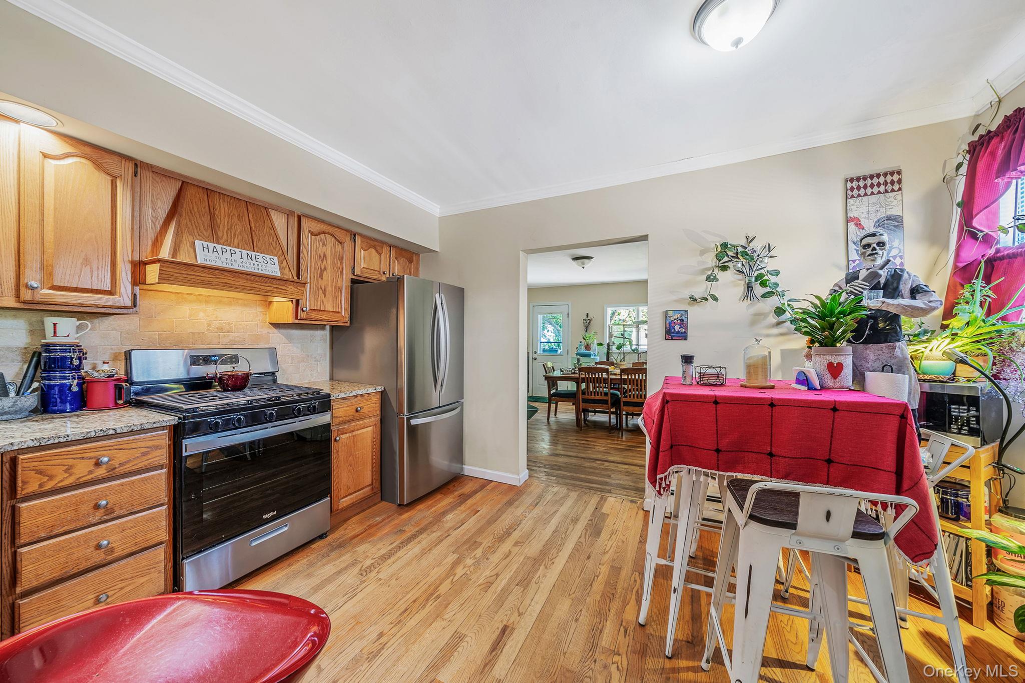 426 Midwood Avenue – For Sale photo 7