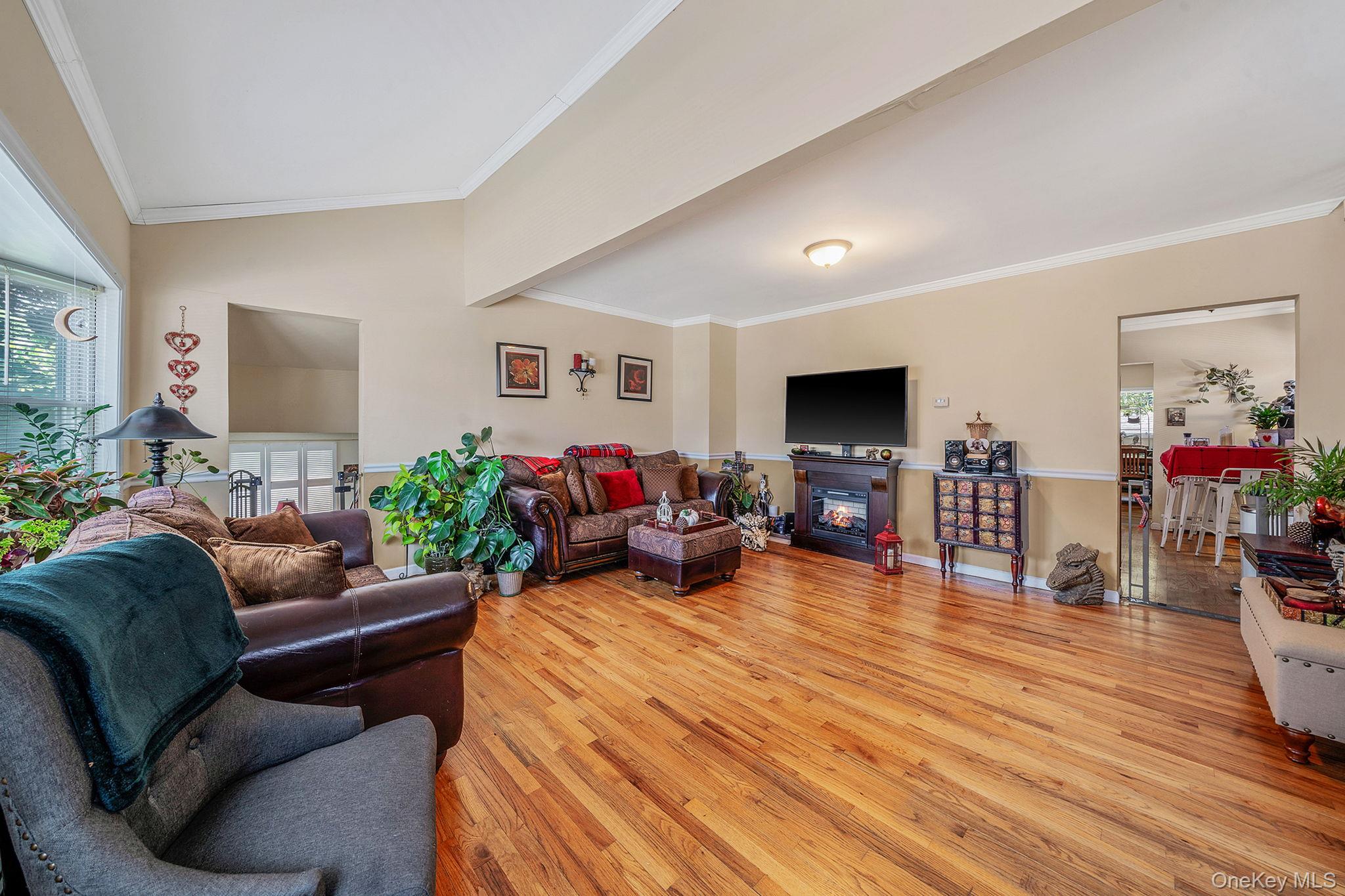 426 Midwood Avenue – For Sale photo 11