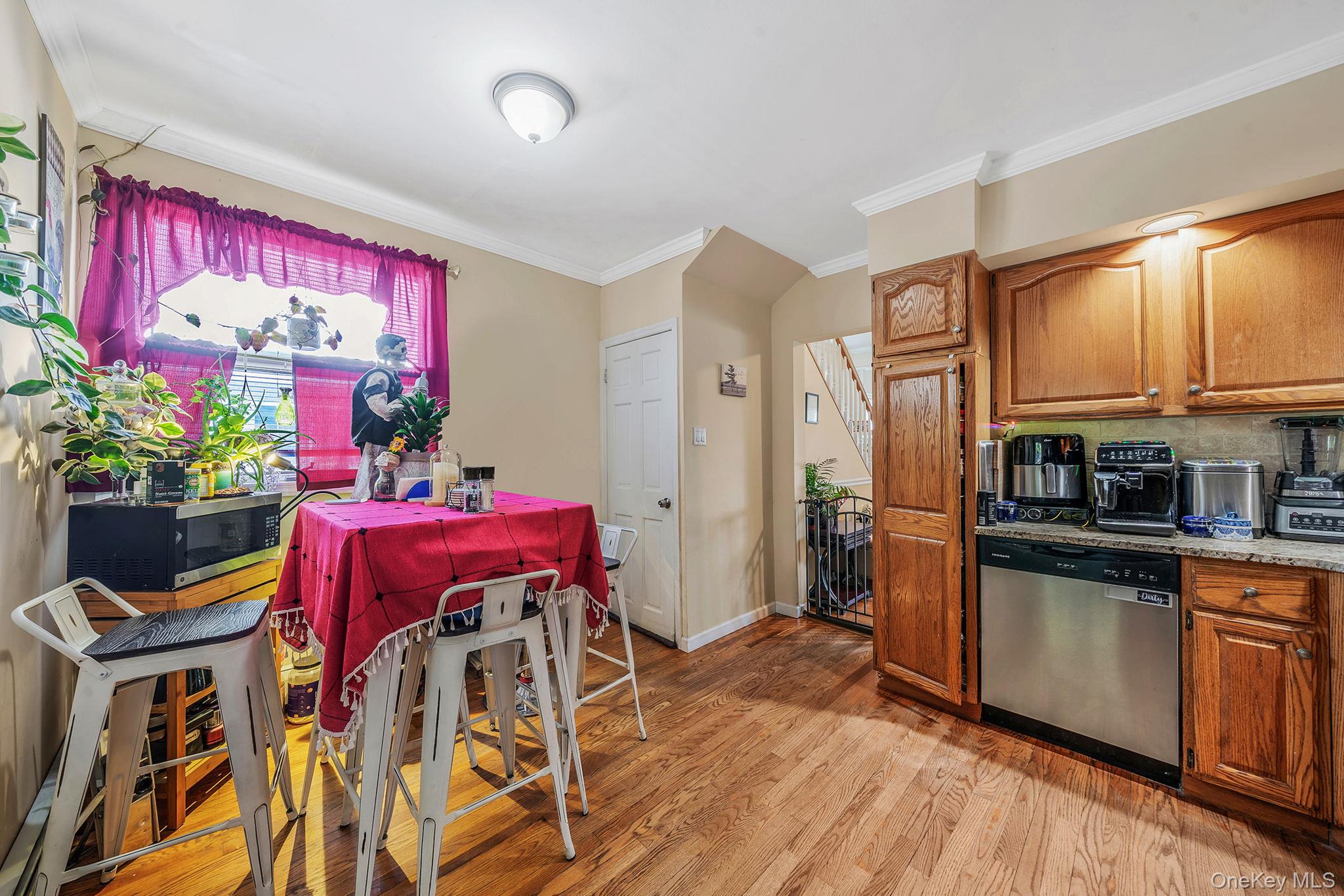 426 Midwood Avenue – For Sale photo 8