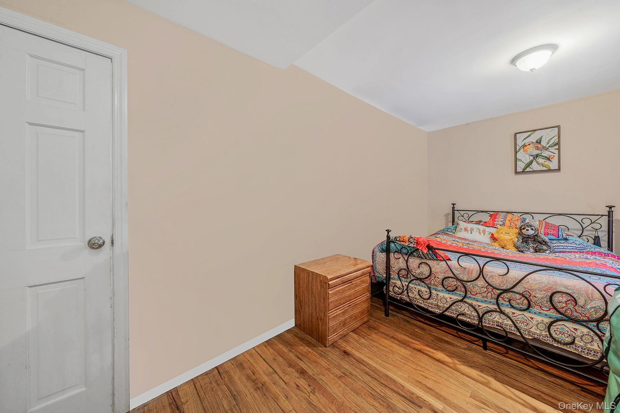 426 Midwood Avenue – For Sale photo 17
