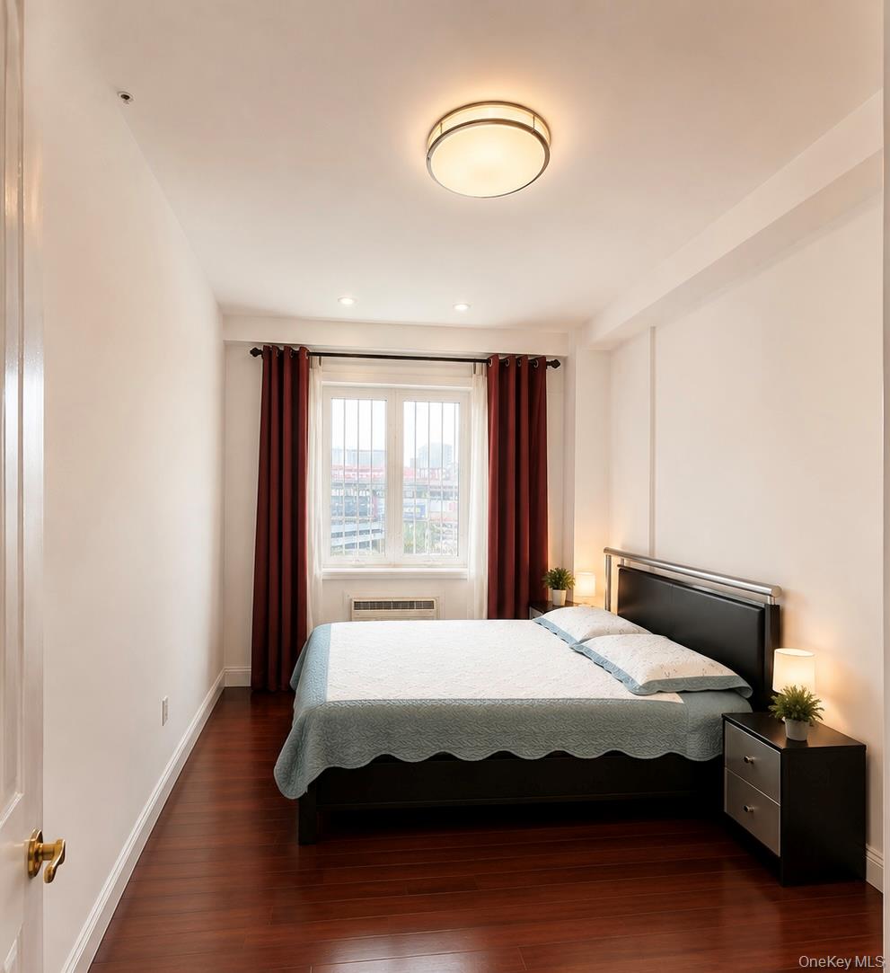 4105 College Point Boulevard, Unit 2D photo 6