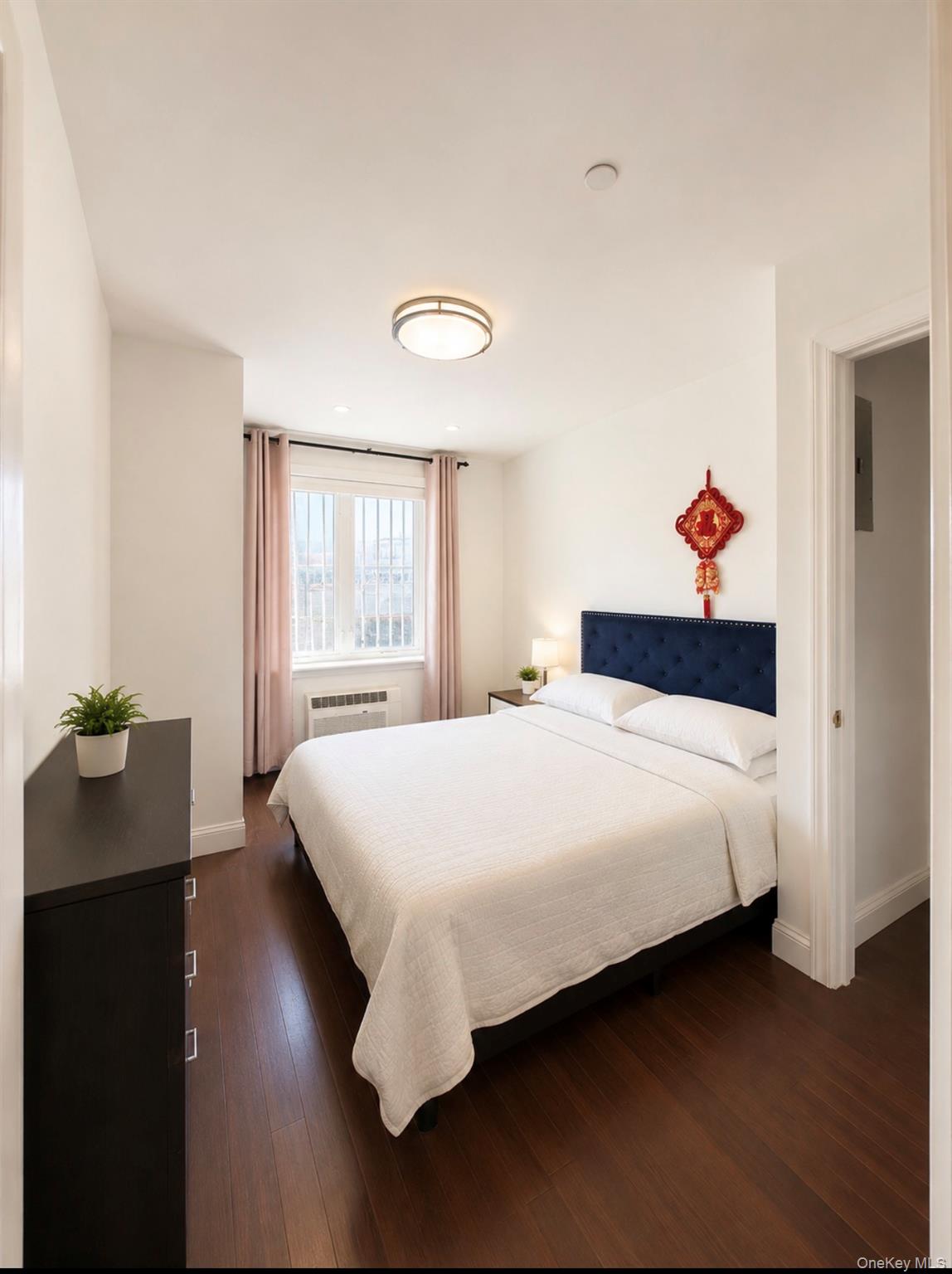 4105 College Point Boulevard, Unit 2D photo 7