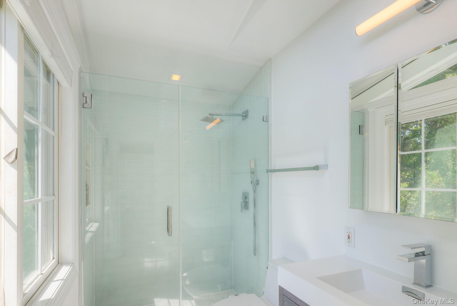 18 Cliff Road – For Sale photo 26