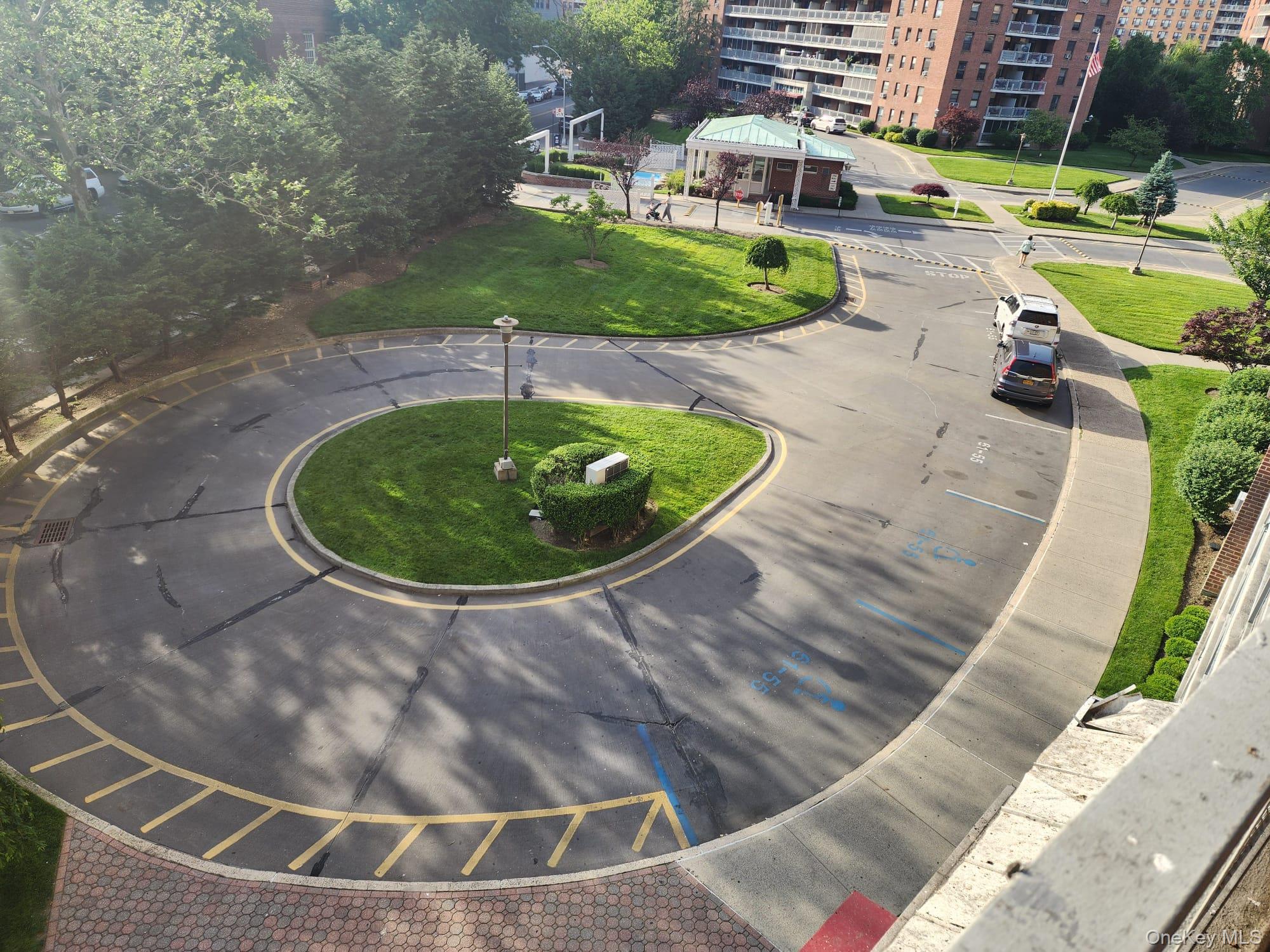 61-55 98th street, Unit 4N photo 8