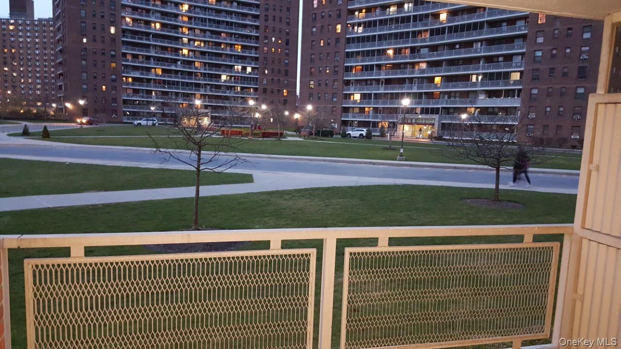 61-55 98th street, Unit 4N photo 3