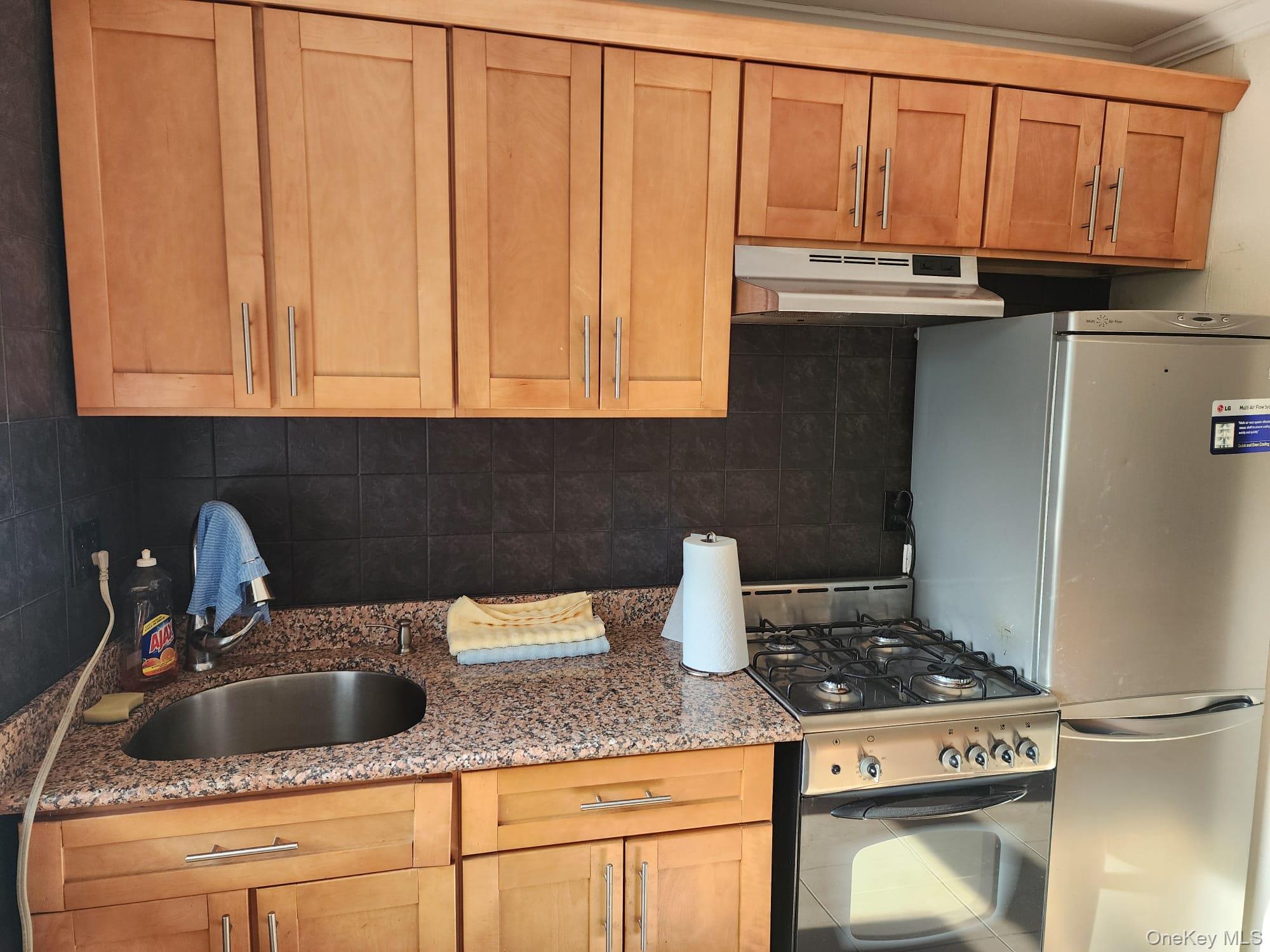 61-55 98th street, Unit 4N photo 6