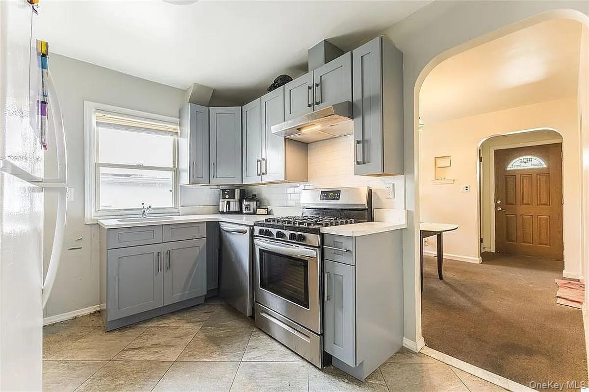 80-15B 168th Street – For Sale photo 4