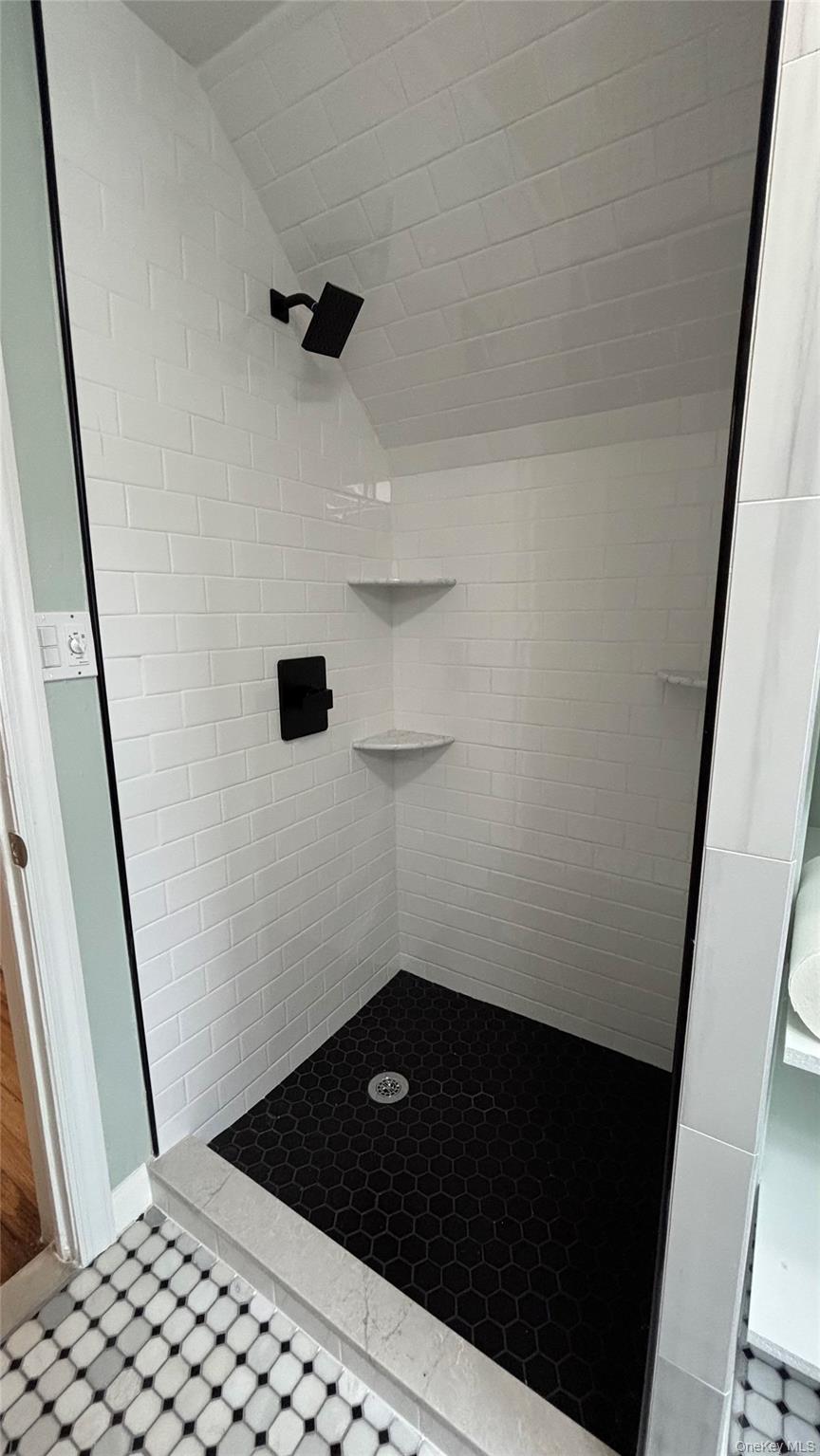 2284 New York Avenue – For Rent photo 11