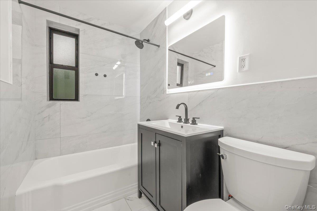 3260 Netherland Avenue, Unit 2F photo 8