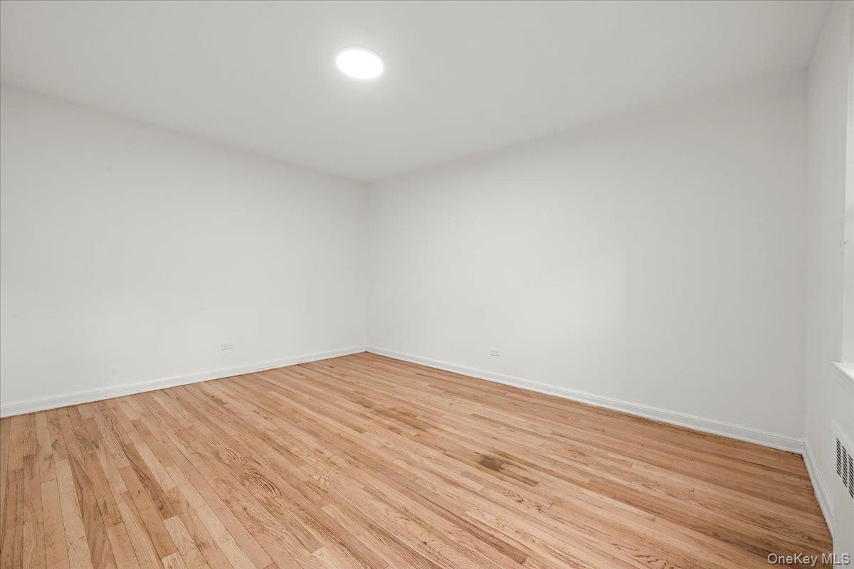 3260 Netherland Avenue, Unit 2F photo 10