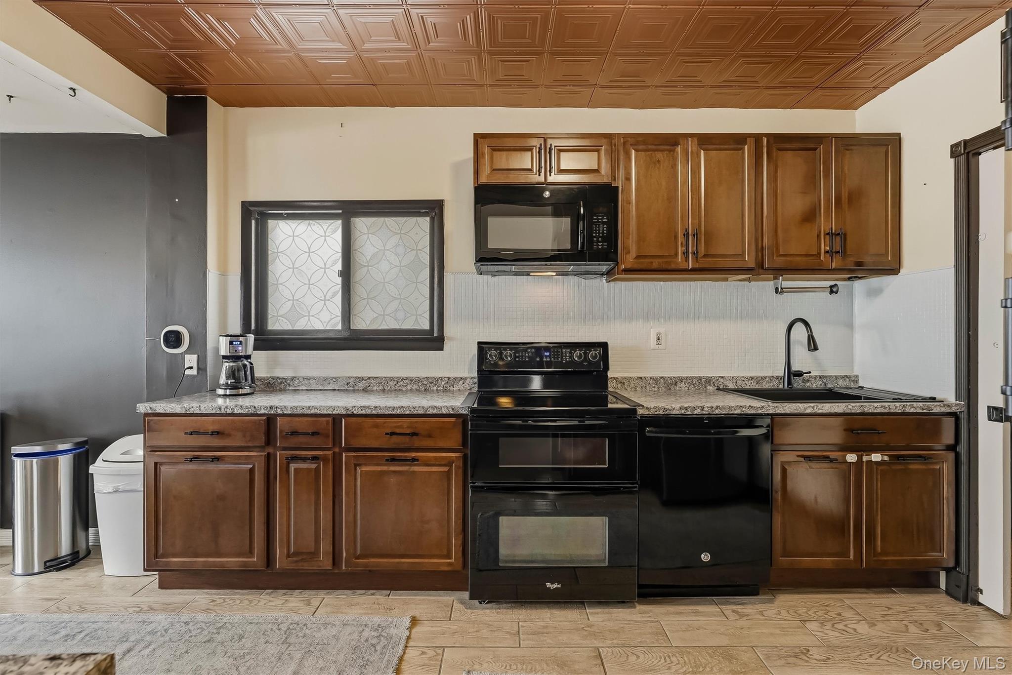 313 Depew Street – For Sale photo 8