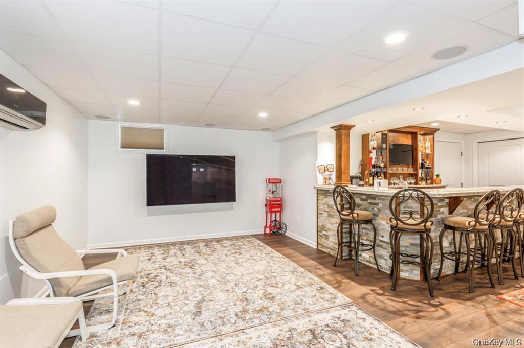 12 Midvale Avenue – For Sale photo 19