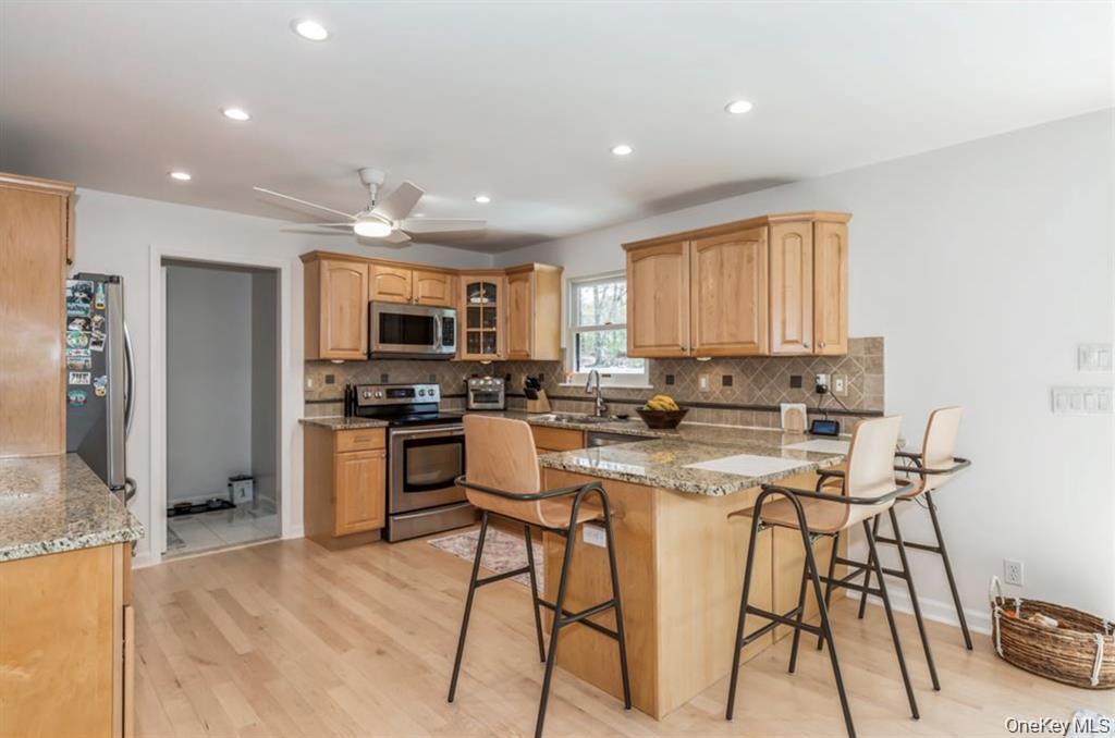 12 Midvale Avenue – For Sale photo 6
